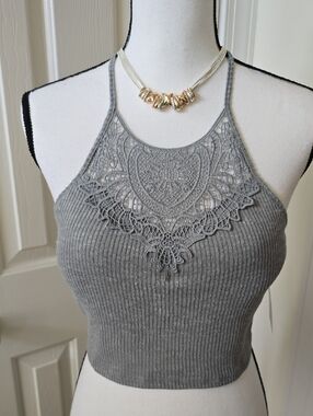 SO BRAND WOMENS JUNIOR SUMMER TOP W/ BUILT IN BRA & ADJUSTABLE BACK STRAP SIZE S